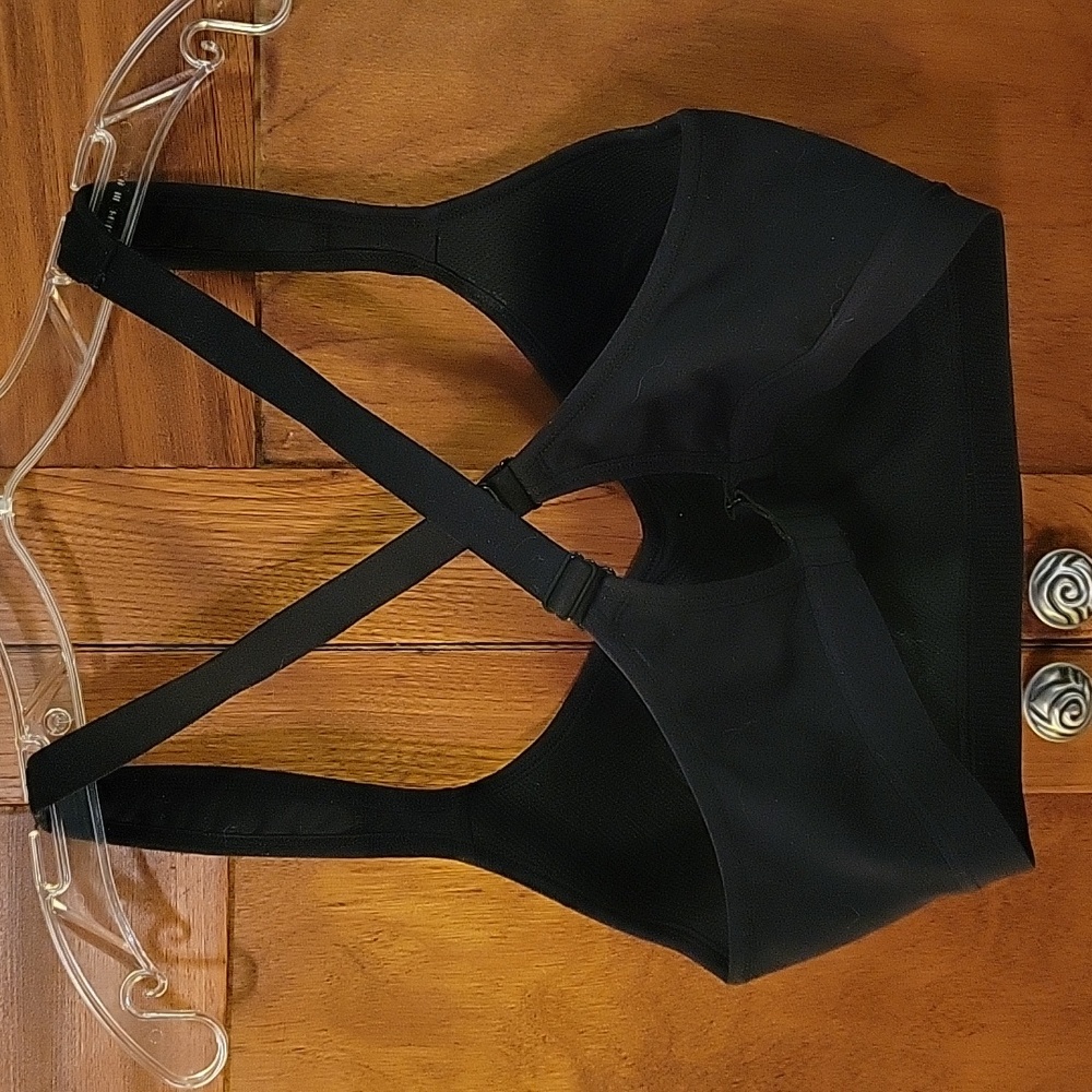 Sports Bra - Picture 3 of 4